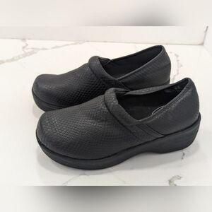 Safe T Step Comfort womens black Clogs mules nursing shoes 5W oil slip resistant